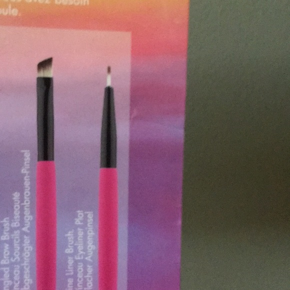 Brand new make up brushes - Picture 2 of 3